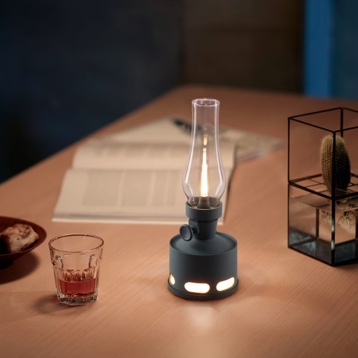 Lanterna LED Stil Retro – Iluminat Decorativ Elegant