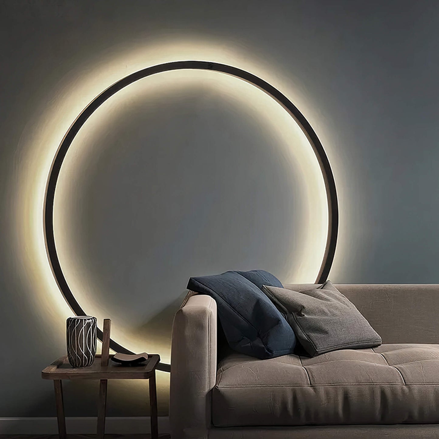 Halo Wall Light – Elegance and Modernity