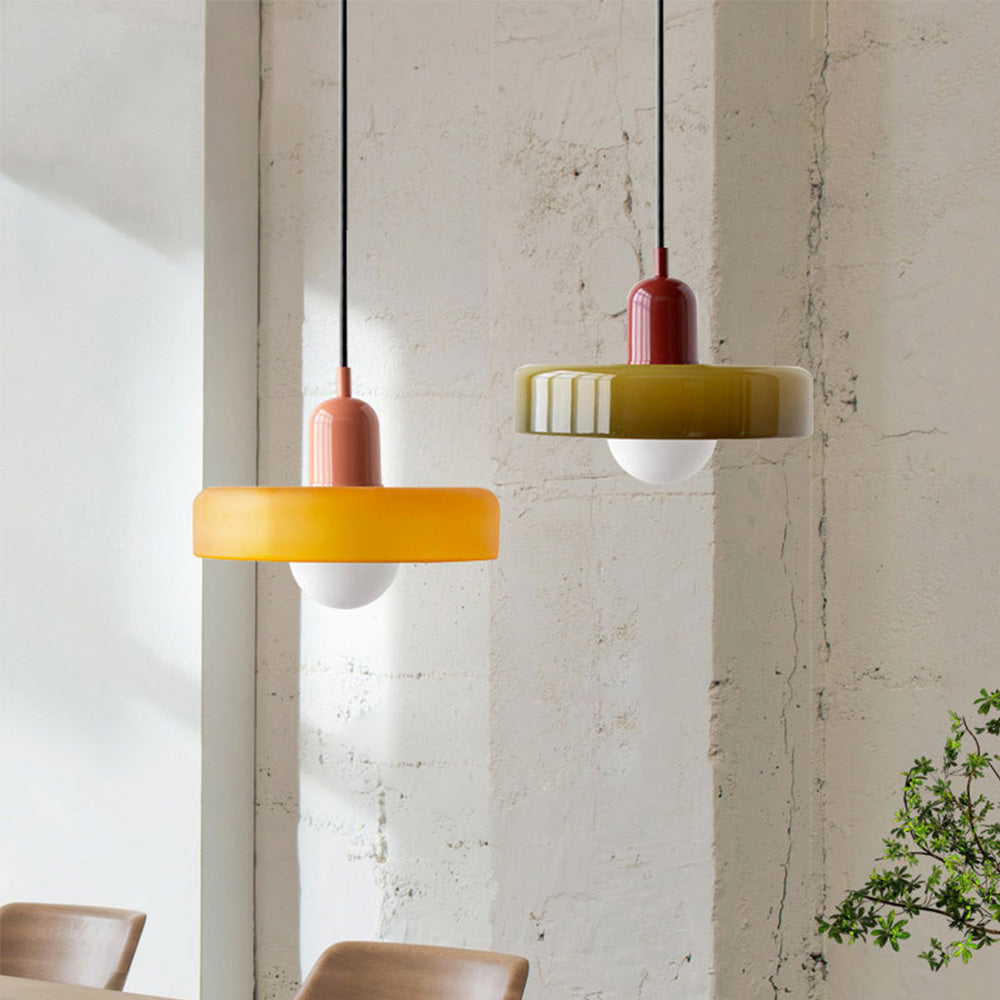 Gekleurd Glazen Hanglamp – Verfijn Uw Ruimtes Met Stijl