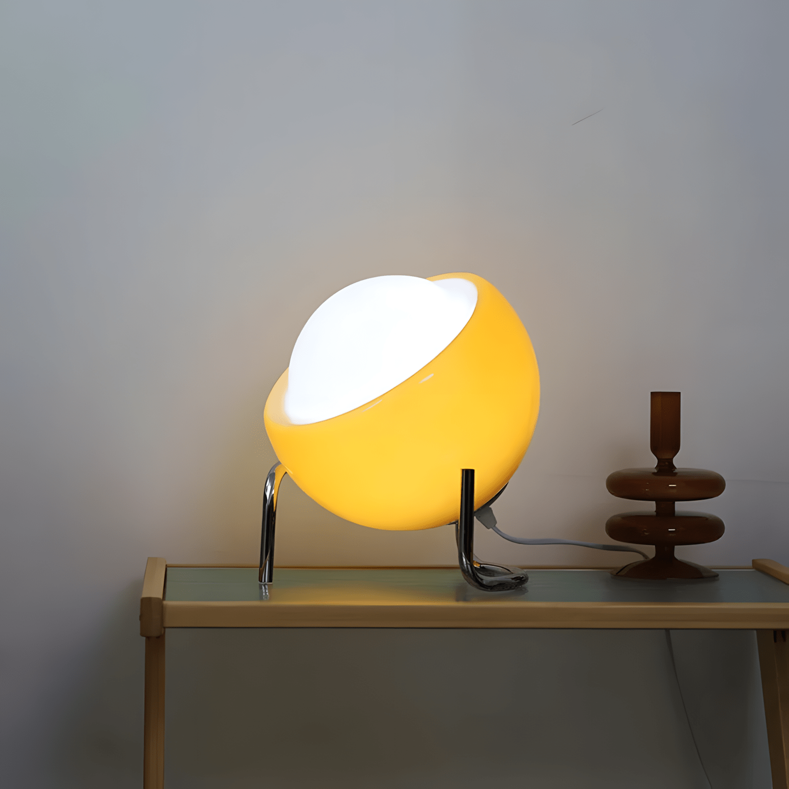 Nordisk Bordslampa – Elegans och Enkelhet