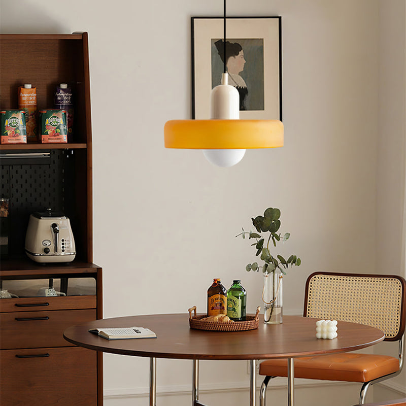 Gekleurd Glazen Hanglamp – Verfijn Uw Ruimtes Met Stijl