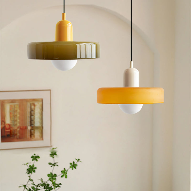 Gekleurd Glazen Hanglamp – Verfijn Uw Ruimtes Met Stijl