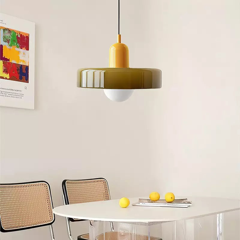 Gekleurd Glazen Hanglamp – Verfijn Uw Ruimtes Met Stijl