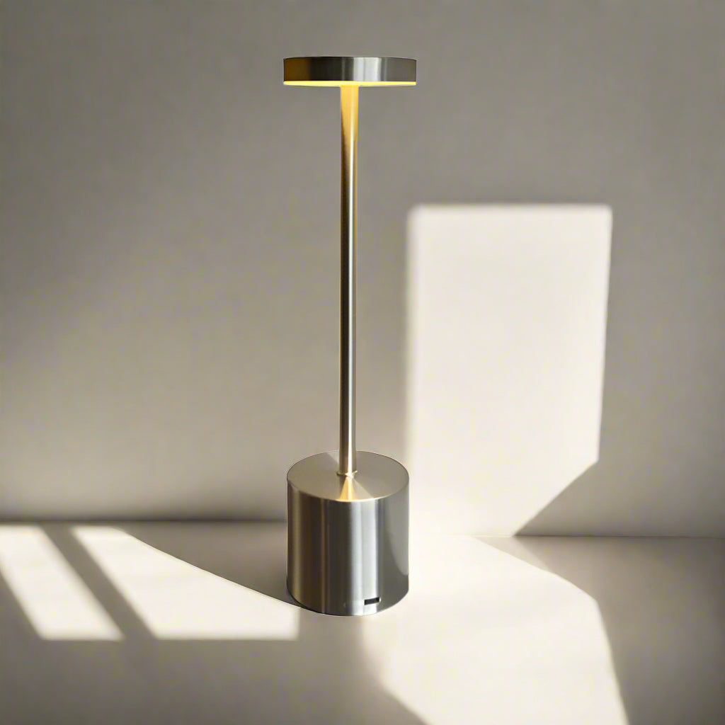 Lámpara de Mesa LED Táctil Recargable – Iluminación Práctica y Moderna