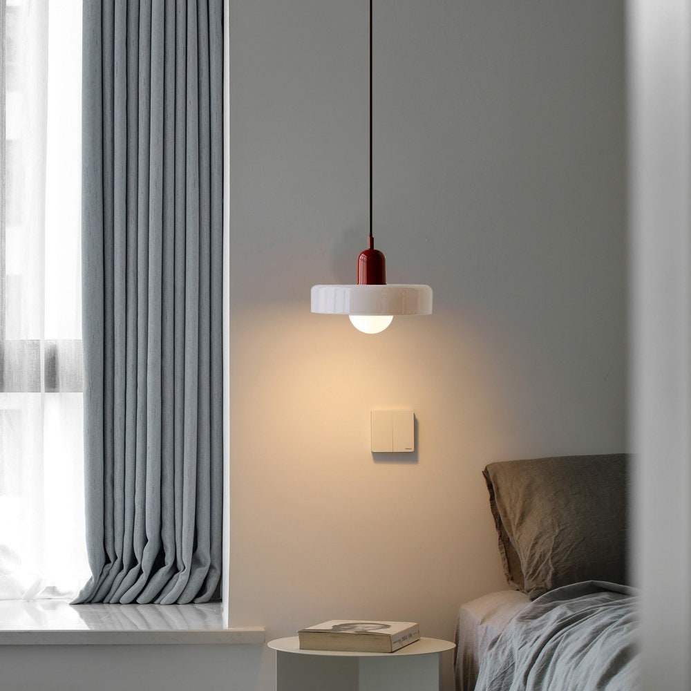 Gekleurd Glazen Hanglamp – Verfijn Uw Ruimtes Met Stijl