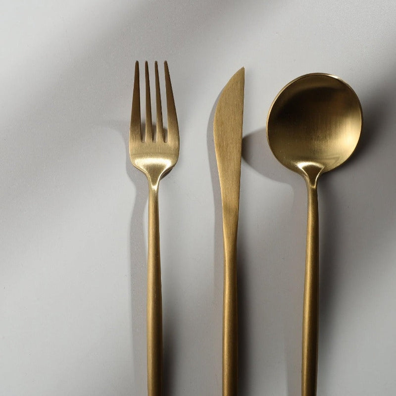Besteckset – Schlichtes und Funktionales Design 
