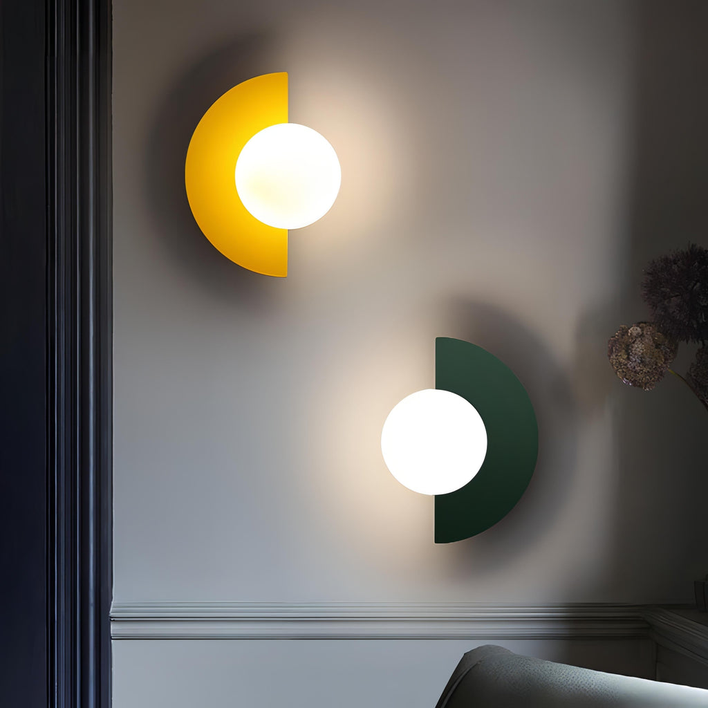 Aplique de Pared Moderna – Forma de Semicírculo y Luz Suave 