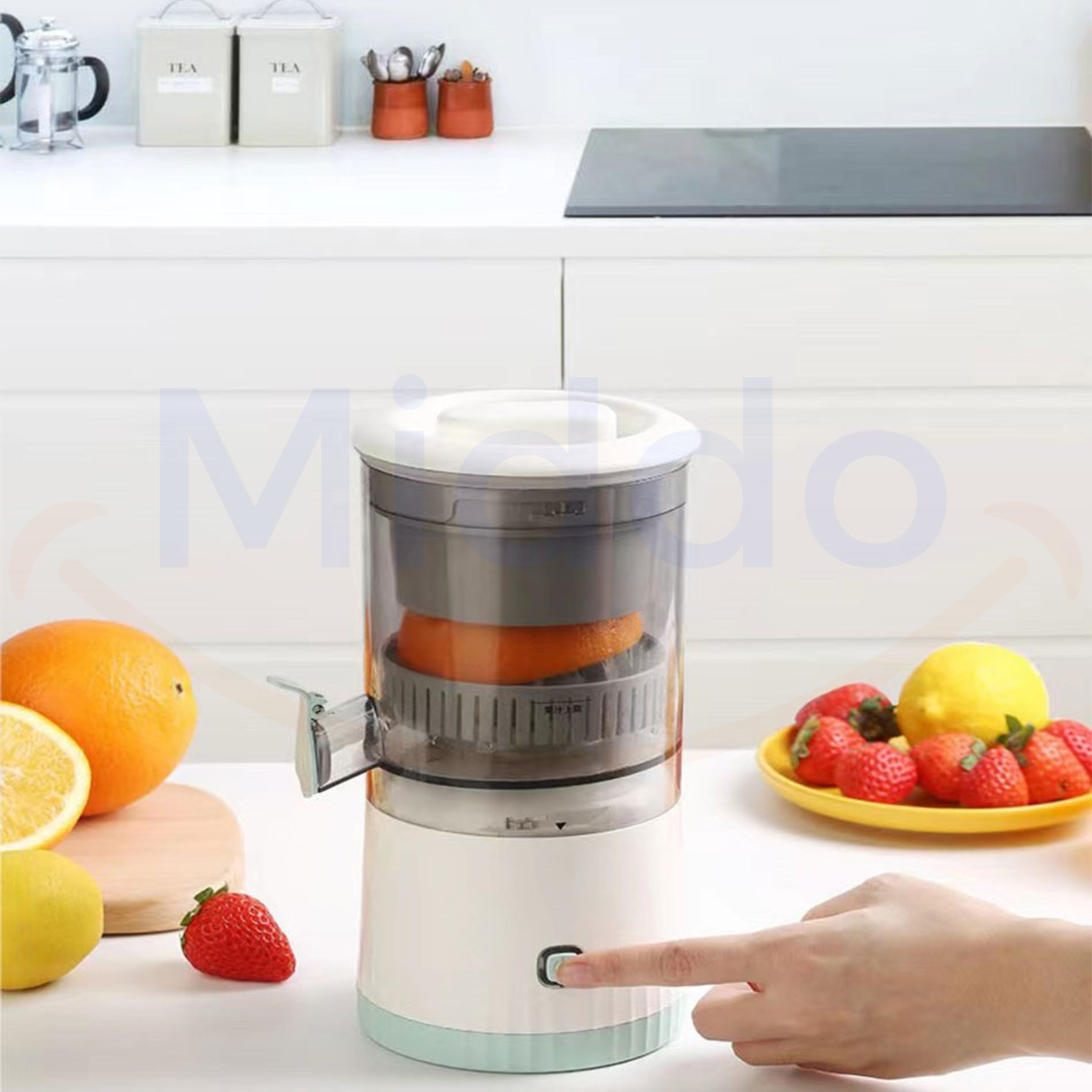 Extractor de Suc Compact – Prospețime și Gust la Îndemână 