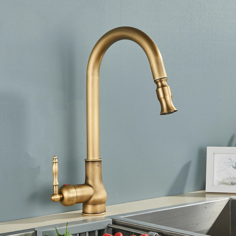 Rubinetto da Cucina Vintage – Eleganza Classica e Finitura Autentica 