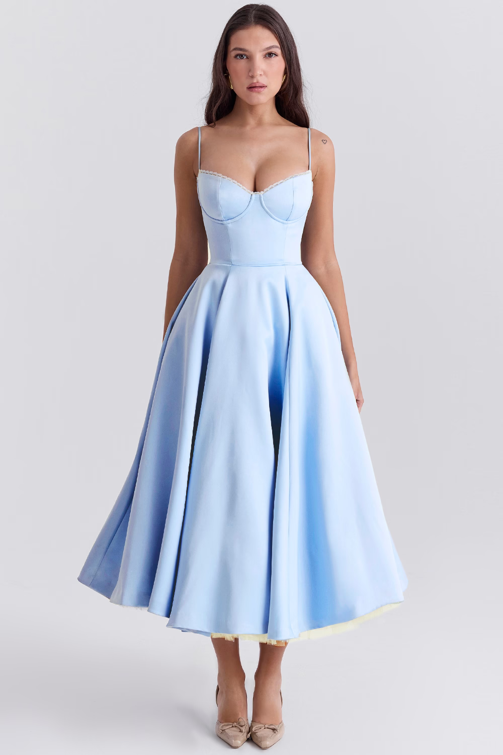 Lory | Abito Midi Spalline – Glamour Classico E Leggerezza 