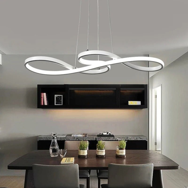 Moderní LED závěsné svítidlo s prstenci – Elegantní a futuristický design 