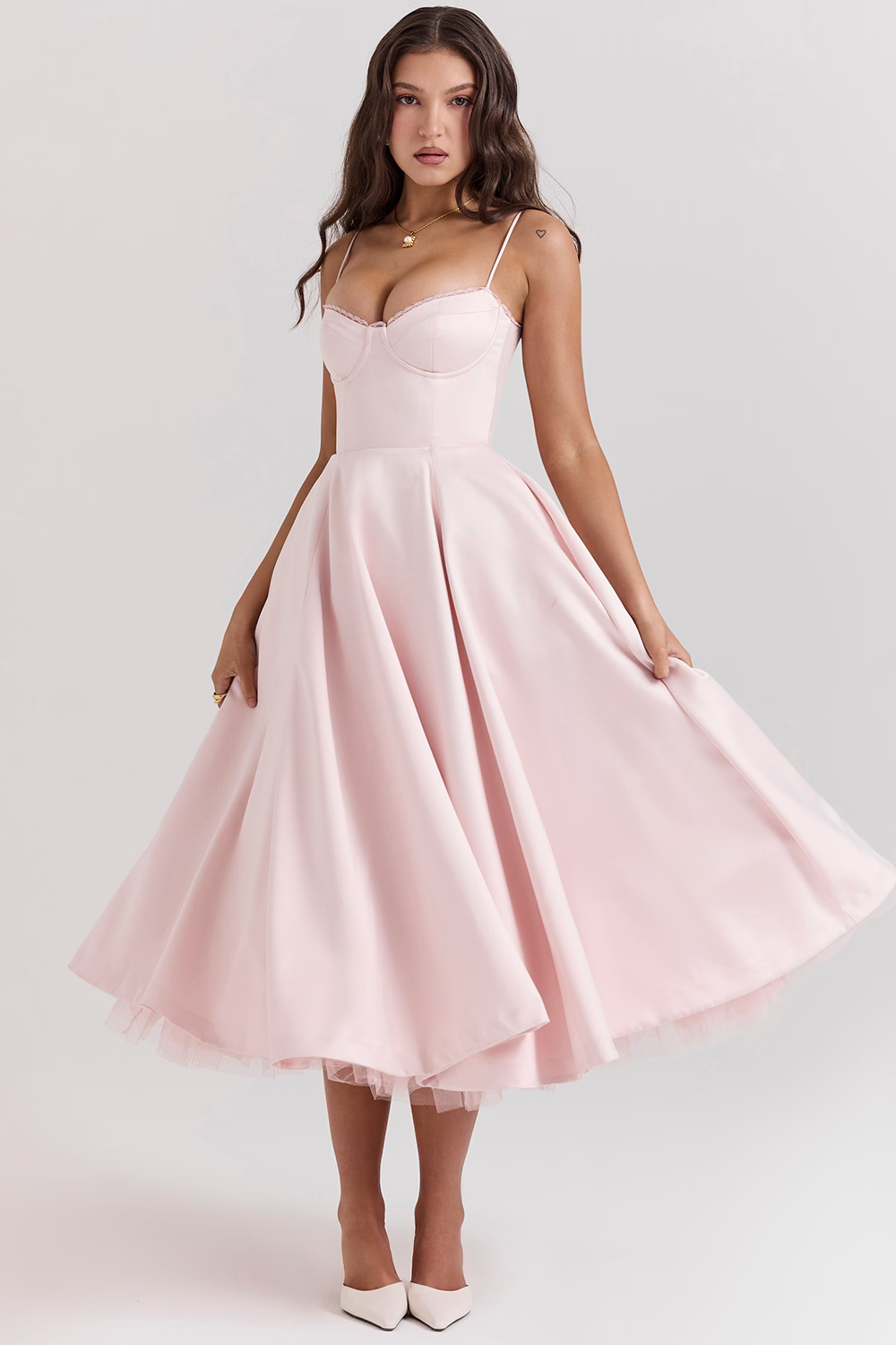 Lory | Abito Midi Spalline – Glamour Classico E Leggerezza 