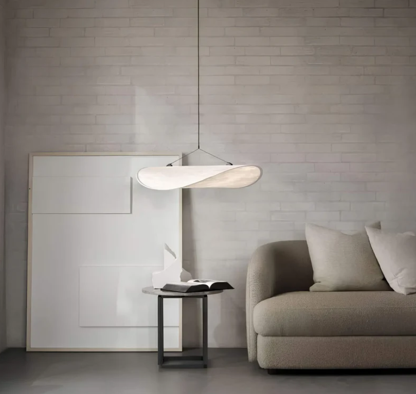 Håndlaget Taklampe – Naturlig og Ekte Eleganse 