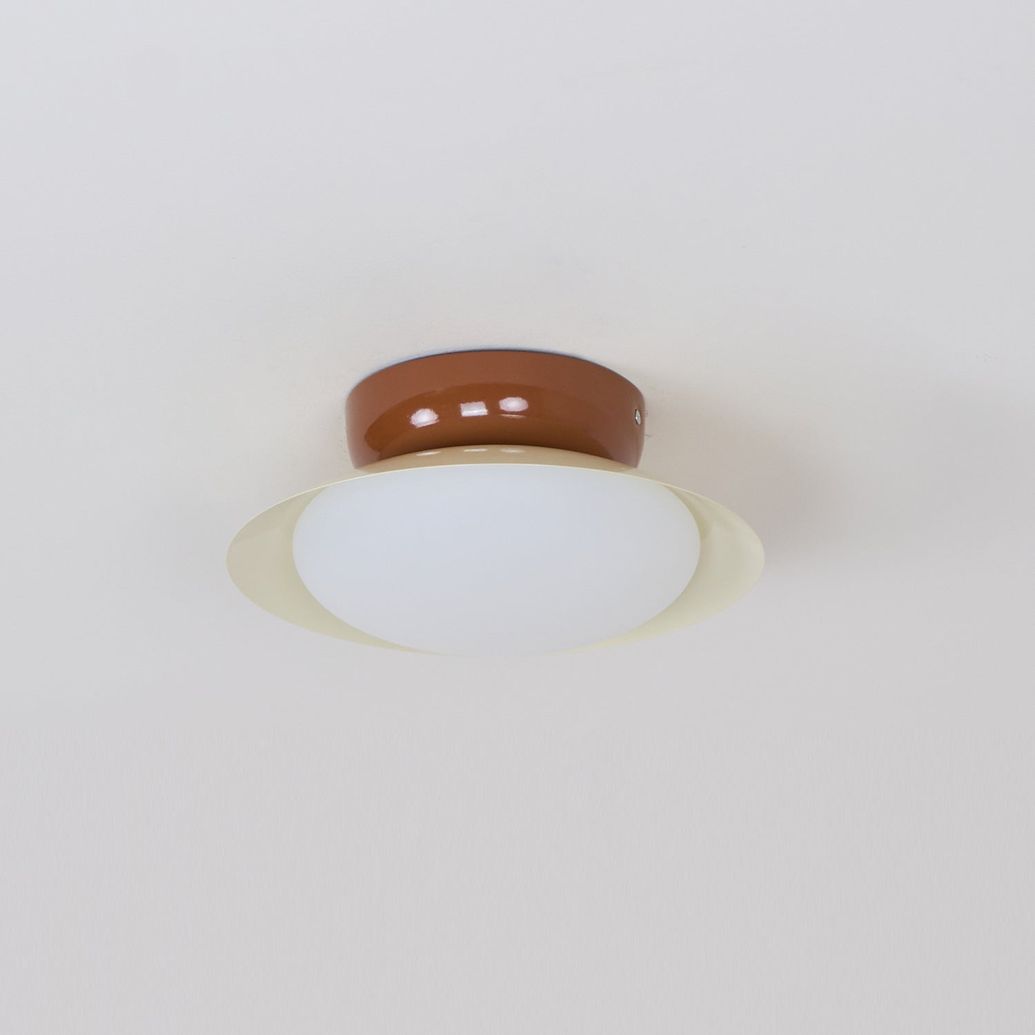 Okrągła lampa sufitowa LED - naturalny blask i dyskretna elegancja
