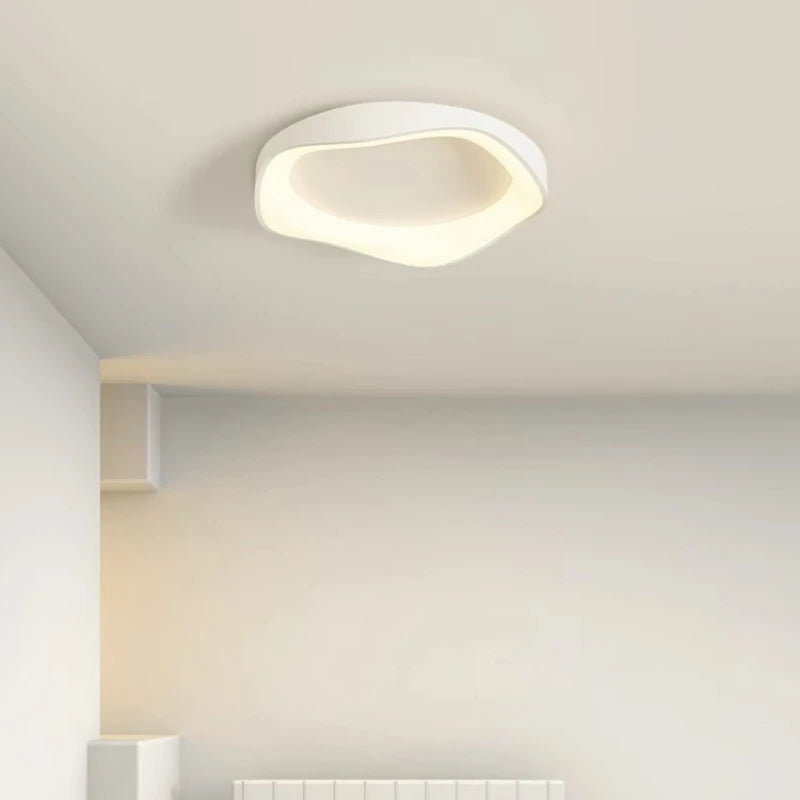 Asymetrické LED stropné svietidlo – Trend a elegancia 