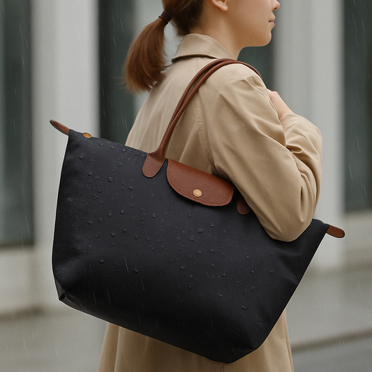 素敵な | 防水トートバッグ – シンプルなデザインと丁寧な仕上げ 