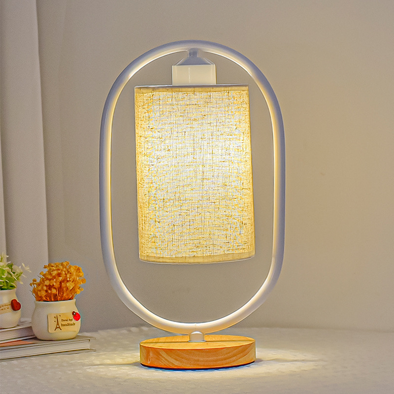 Lampă de Masă LED — Eleganță Vintage 