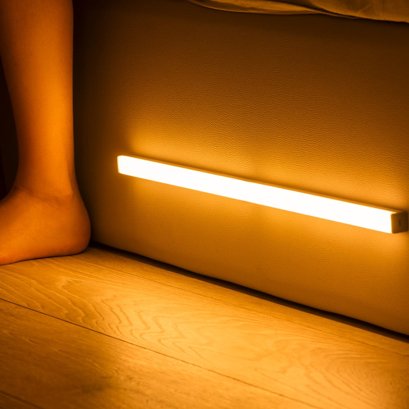 Banda Luminoso — Illuminazione Intelligente Con Sensore Di Movimento 