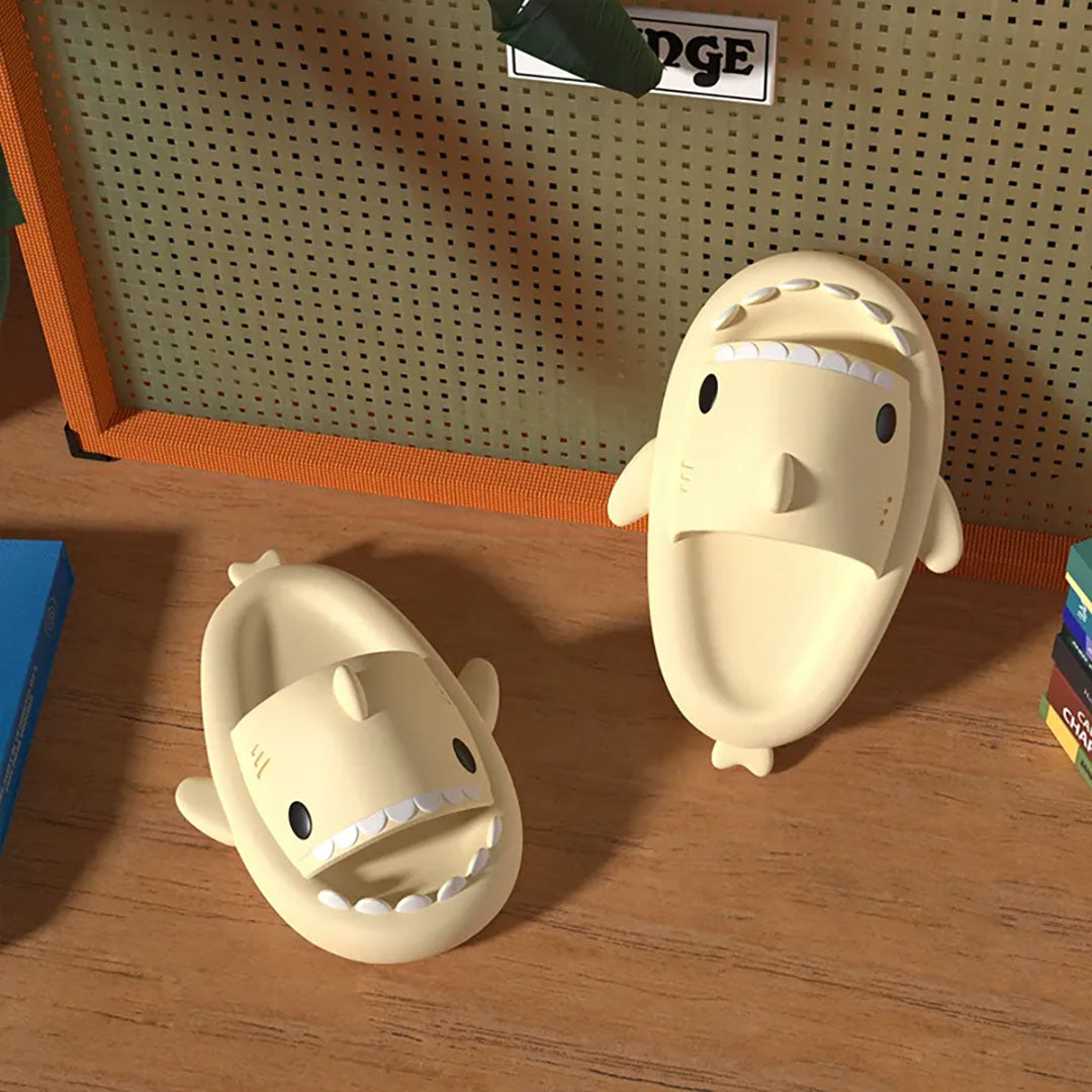 Requin Slippers – Fun en Comfortstijl 