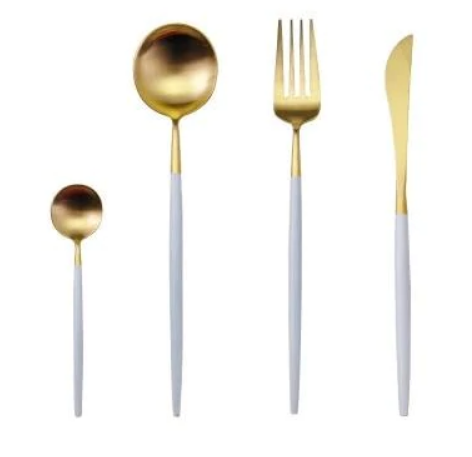 Set di Posate 24 Pezzi – Finitura Chic Per Tavola Raffinata 