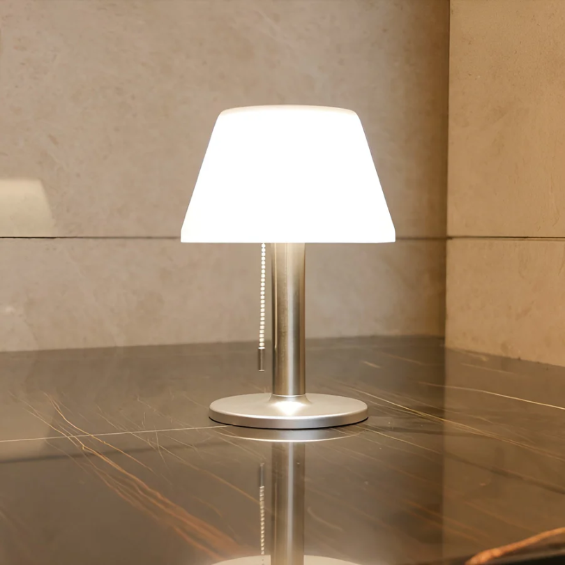 Elegant Solarlampa för Bord – Stil och Finess 